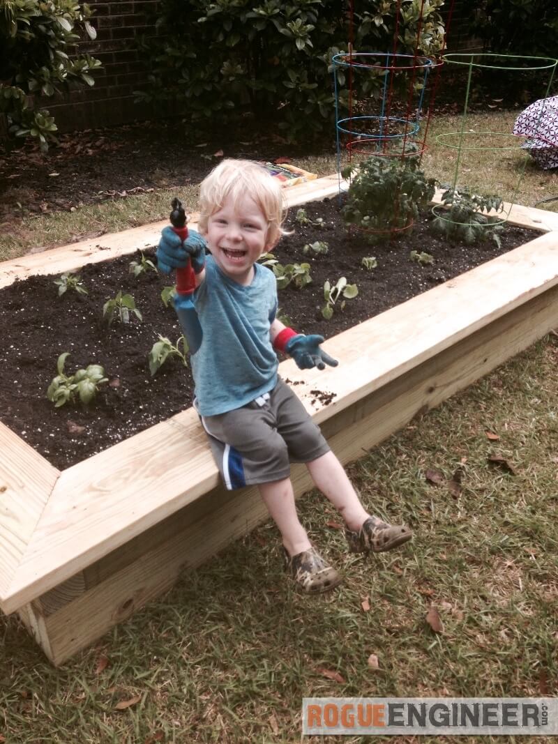 DIY Project: Vegetable Planter Box (plans, photos)