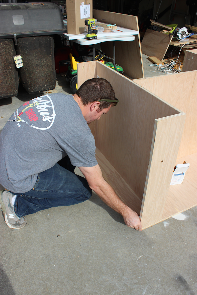 Portable Garage Storage Shelves » Rogue Engineer