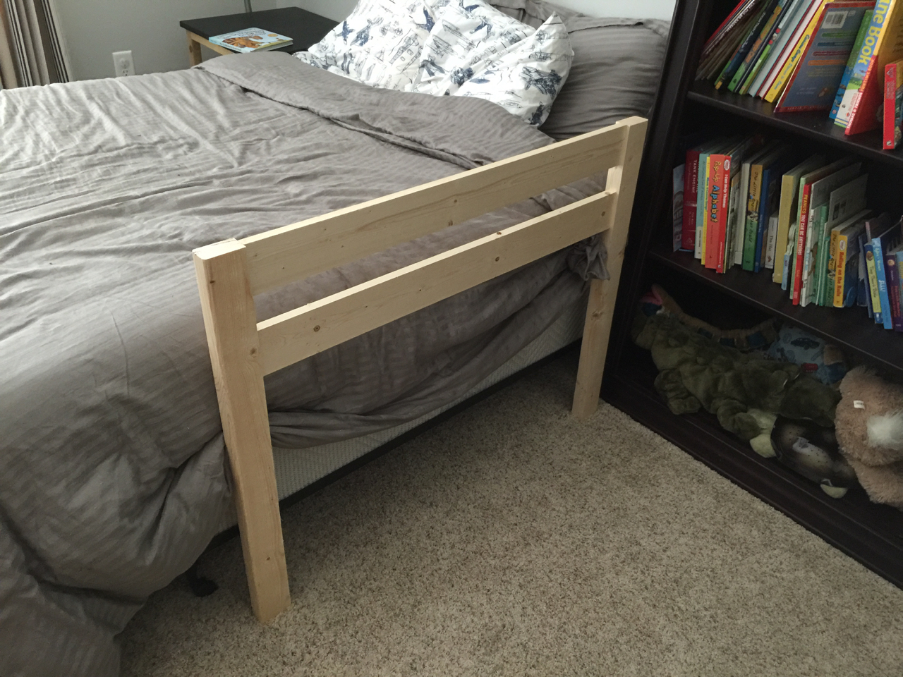 floor bed with rails for toddler