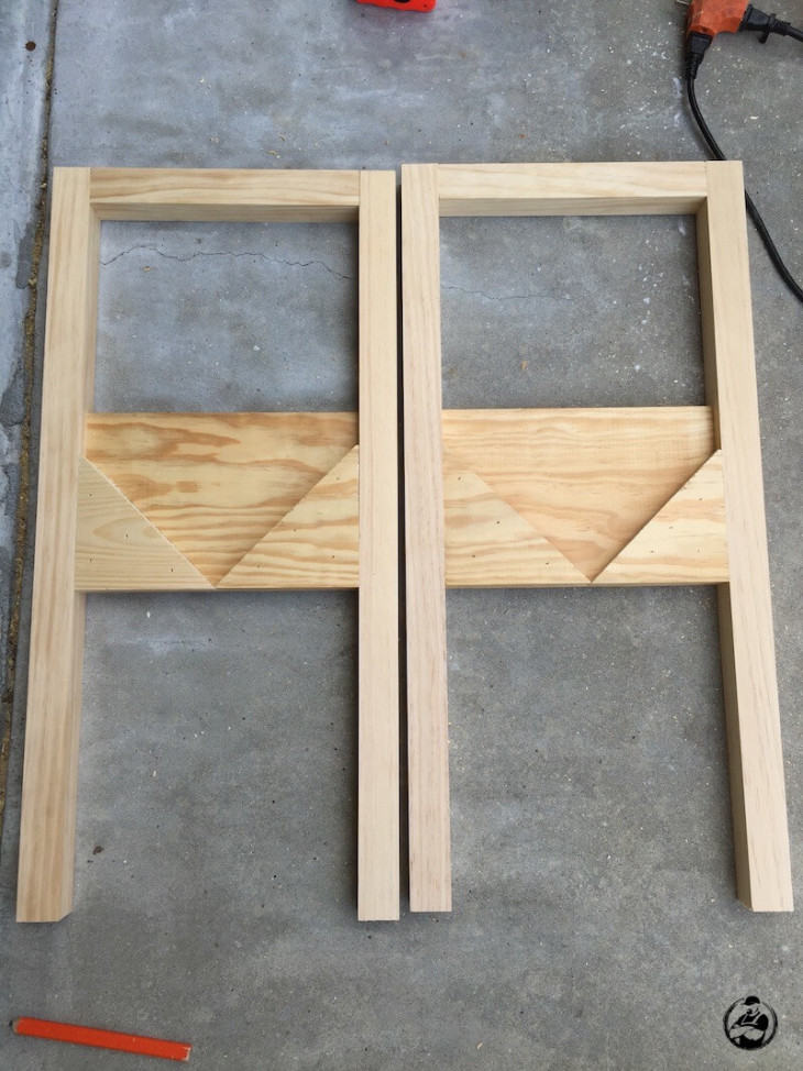 Book Rack Console Table { Free DIY Plans } Rogue Engineer