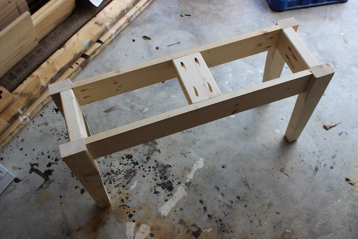 DIY Small Entry Bench Plans - Step 6