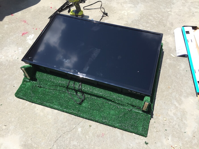 DIY Tailgate TV Stand - 10