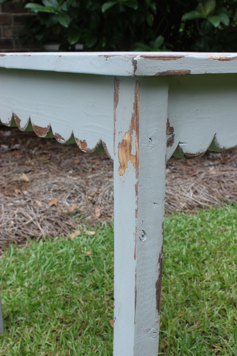 DIY Scalloped Side Table | Outside1