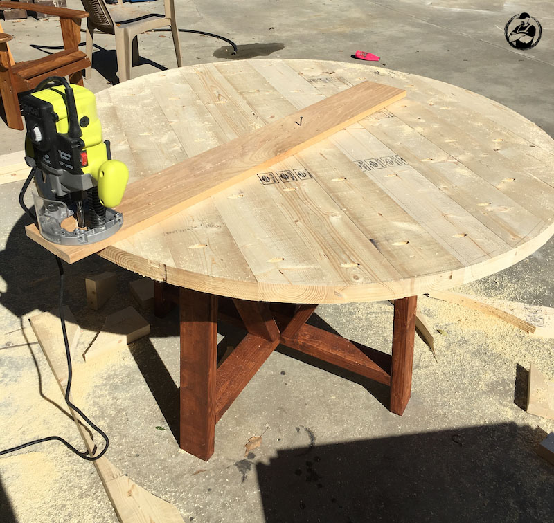 Round Trestle Dining Table { Free DIY Plans } Rogue Engineer