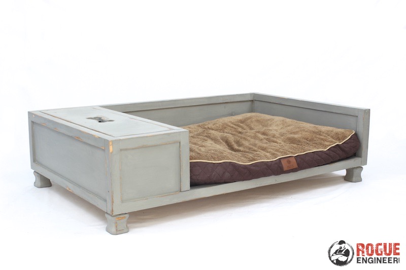 Dog bed with outlet drawer