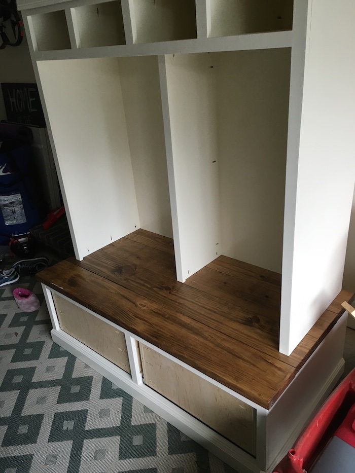 Mudroom Lockers with Bench  Free DIY Plans 