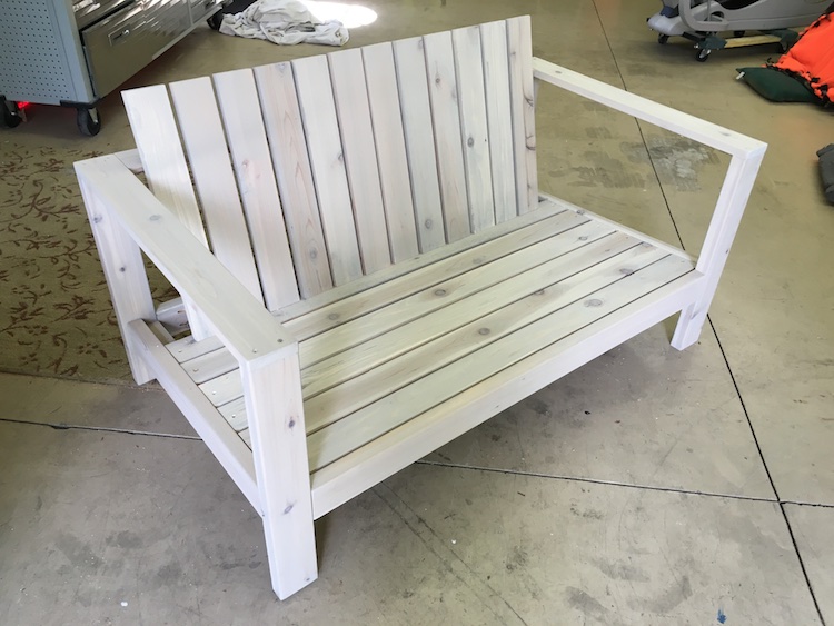 easy diy outdoor loveseat