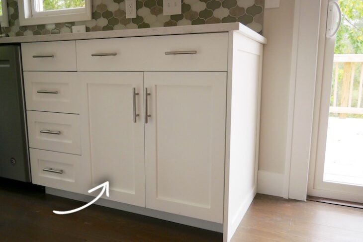 Kitchen Base Cabinet with Drawers and 2 Soft Closing Doors