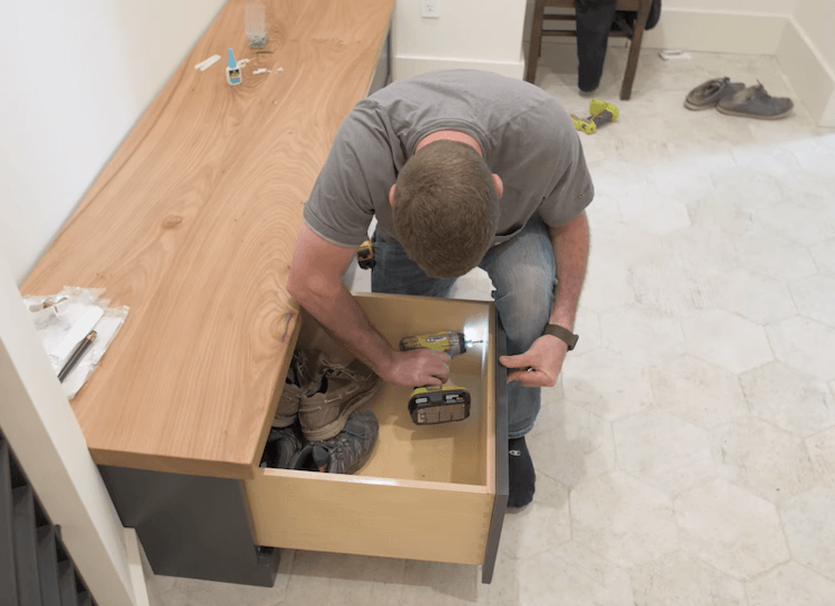 DIY Mudroom Bench 29