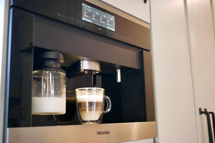 DHB EP12 Miele Coffee Maker 1