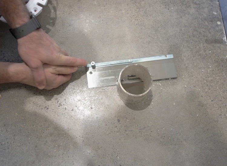 How to install a toilet Step 1