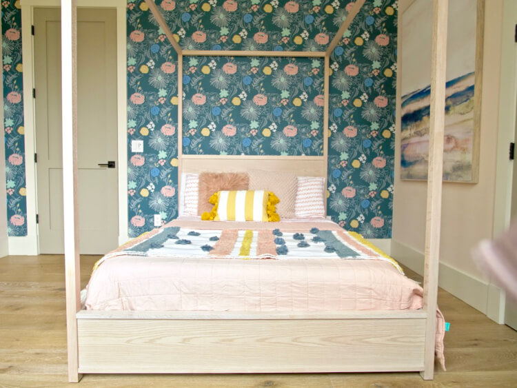 Full Canopy Bed 3