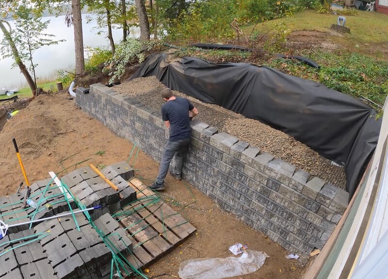 How to Build a Concrete Block Retaining Wall Step 7