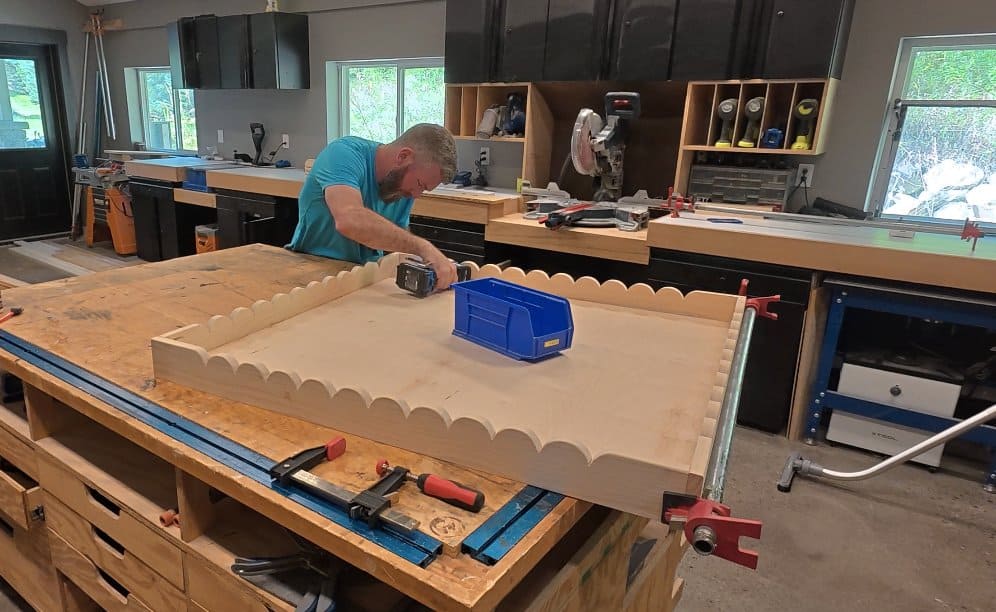 Gluing aprons to a plywood table top for a DIY mahjong table